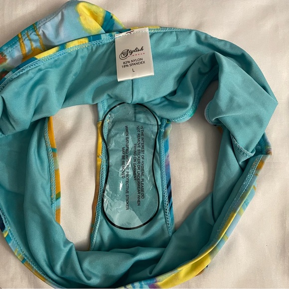 Blue multi color swimwear  top and bikini bottom set - Picture 10 of 10